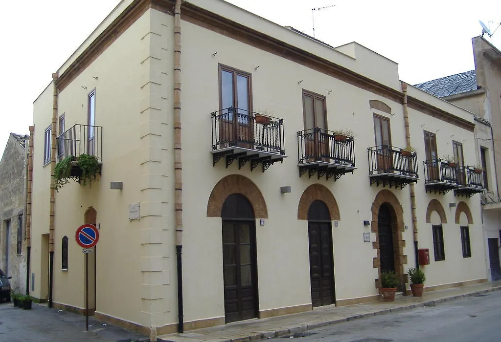 Aziyz Camere-1